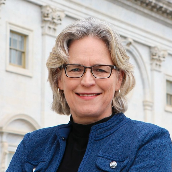 Dr. Carolyn Bourdeaux